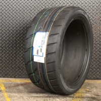 ยางใหม่ 245-40-18 Toyo Proxes R888 R ปี18 ยาง soft คุณภาพราคาเส้นละ 10400 บาท