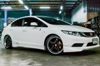 PARODI XHAKA 18inch 5h114.3 ล้อซิ่งคุณภาพพร้อมยางเพียงชุดละ 32000 บาท